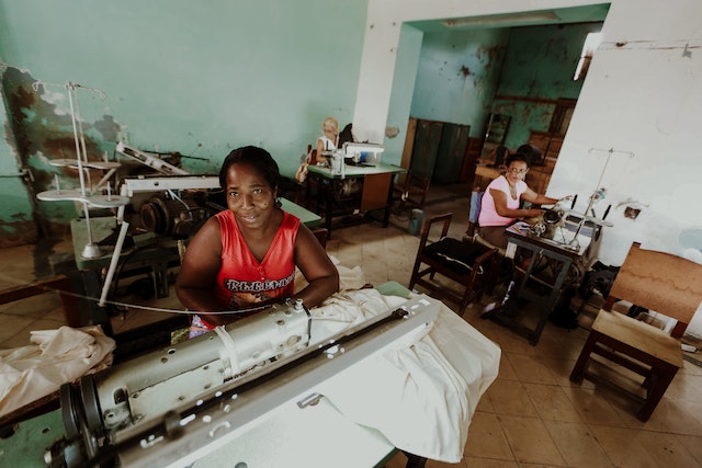 Mujeres trabajando 