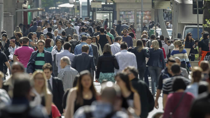 Personas caminando