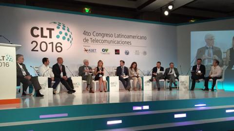 Mario Cimoli, Director de la División de Desarrollo Productivo y Empresarial de la CEPAL, participa en panel dedicado al mercado único digital regional en Cancún.