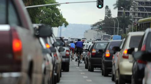 Foto de tránsito en una ciudad